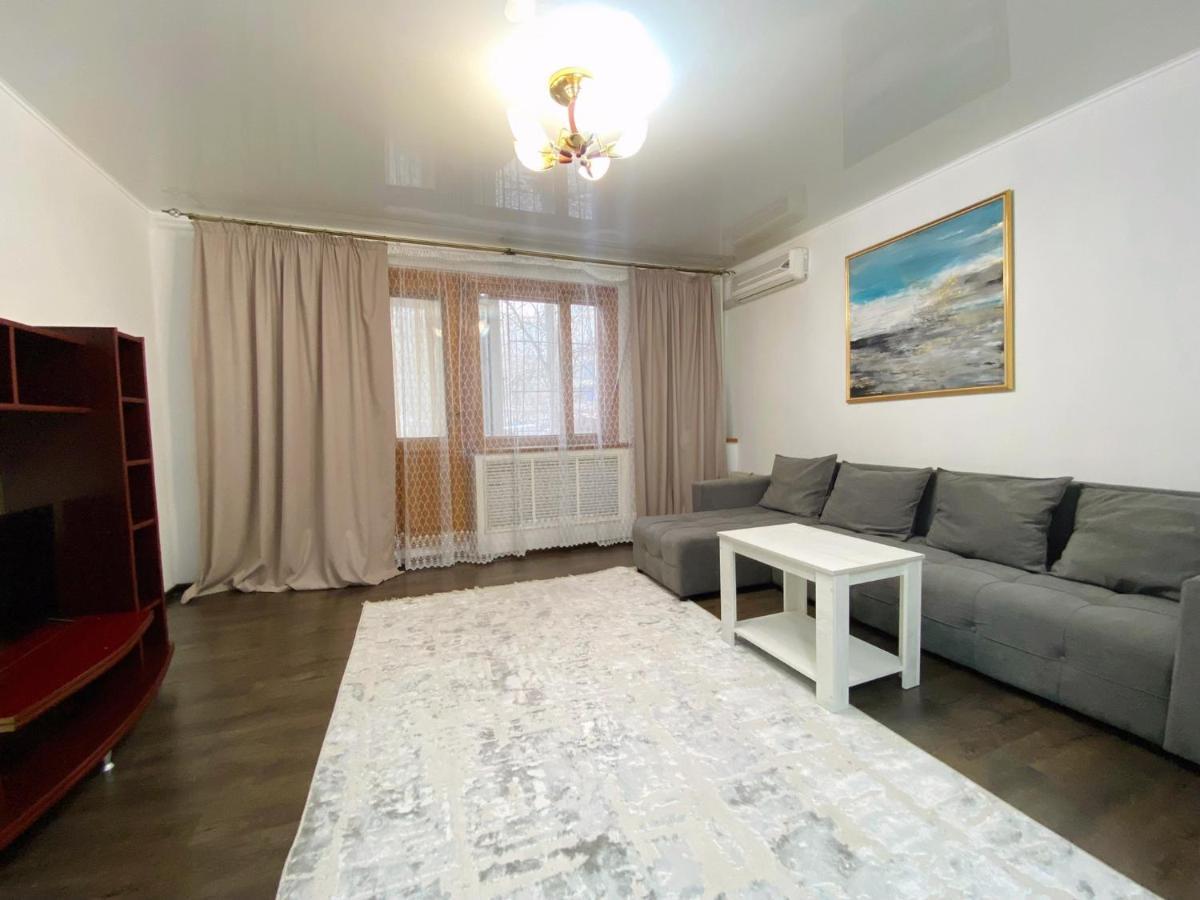 Comfortable Apartment, Samal 2 Almaty Ngoại thất bức ảnh